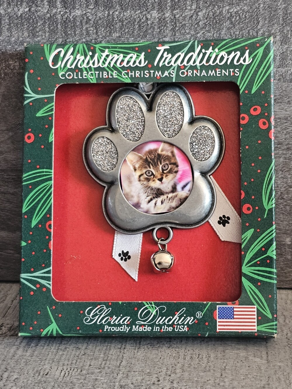 Metal Cat / Dog Pet Photo Ornament Regent Square Studio Design Gloria Duchin 91a